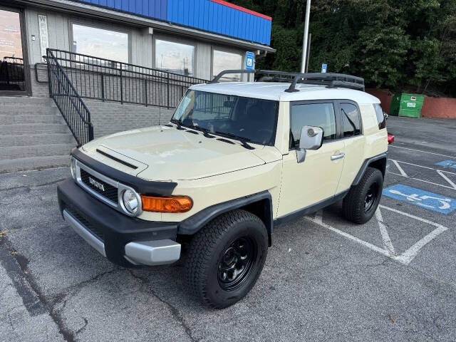 toyota fj cruiser 2008 JTEBU11F68K015281 image toyota fj cruiser 2008 JTEBU11F68K015281 image